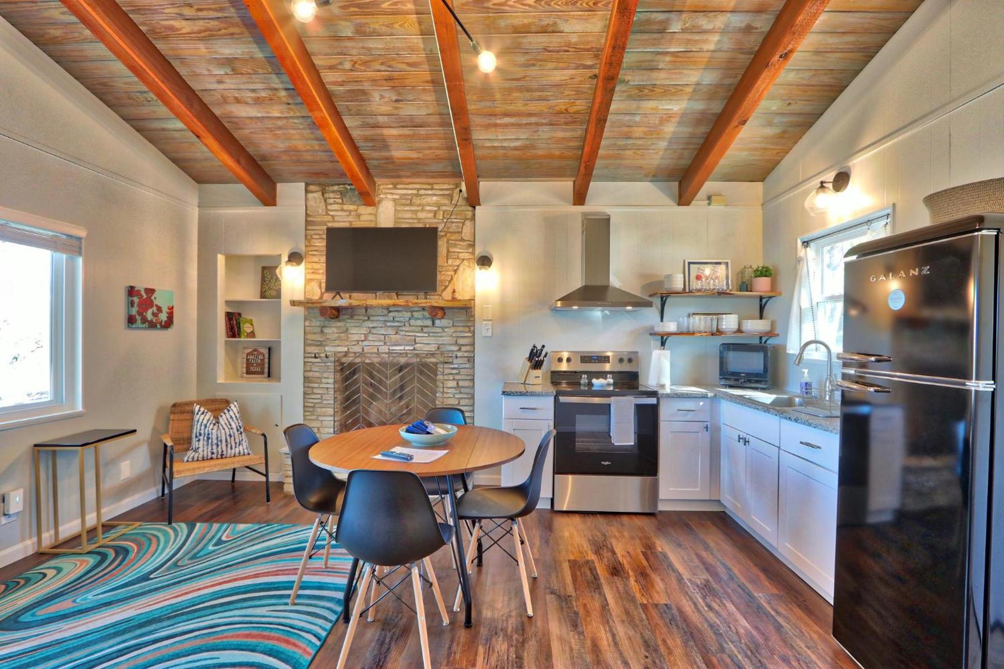 Millie'S Cottages Unit 5 - Josephine Canyon Lake Bagian luar foto
