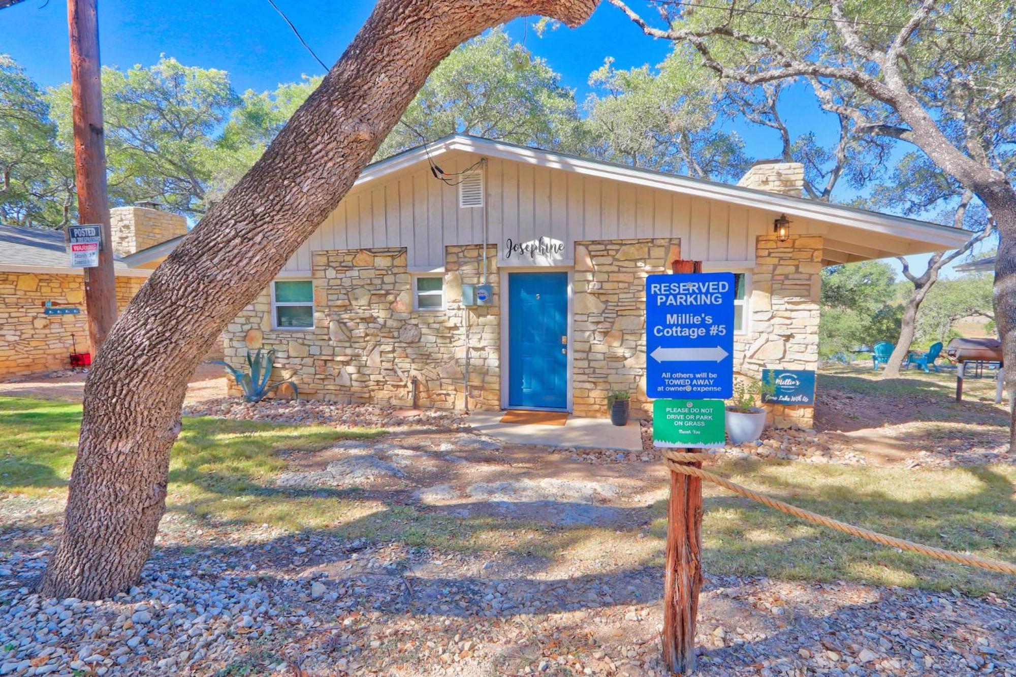 Millie'S Cottages Unit 5 - Josephine Canyon Lake Bagian luar foto